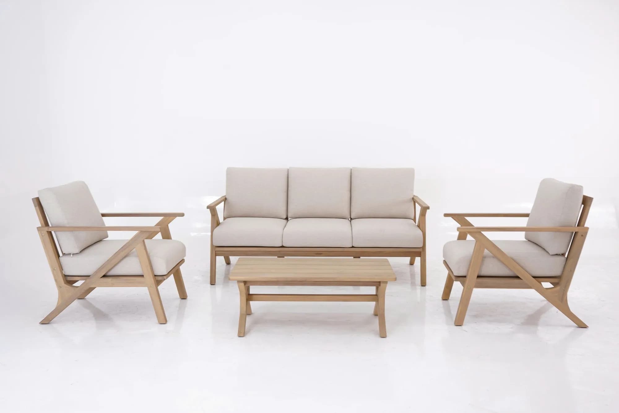 Sofa gỗ, góc nhìn 1