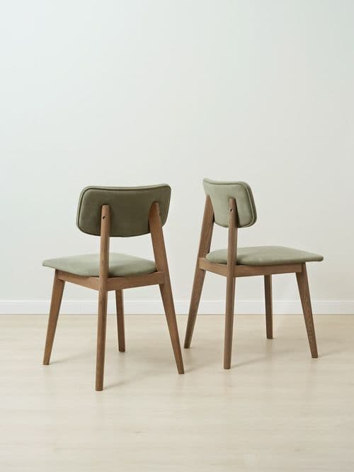 Pair rich tones with soft neutrals